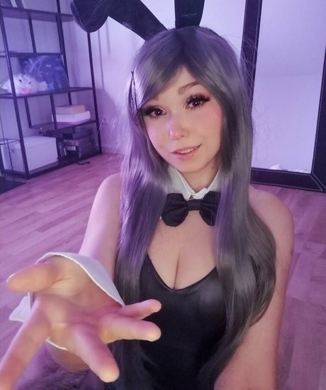 Feedeline nudes star image