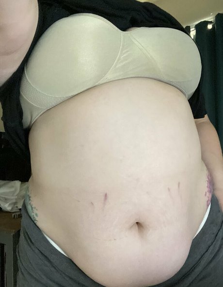 tummygrow nudes model images