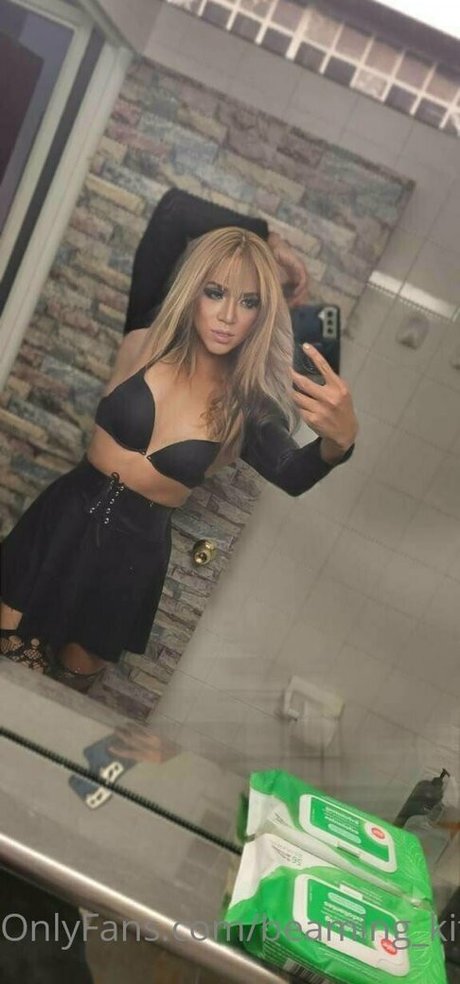 beaming kitty naked actress images