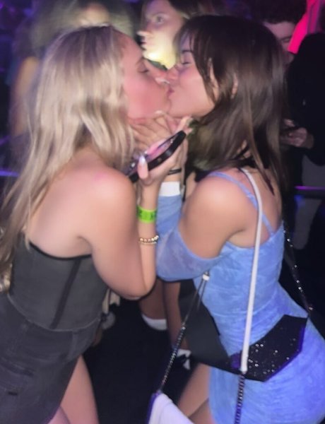 non nude onlyfans beautiful picture