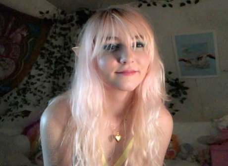 Moose Eve free actress photo