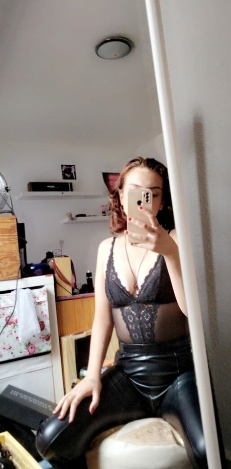 Paula Landmesser top actress photos