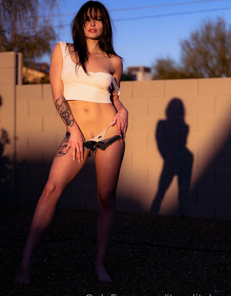 its glitchxx star hd pics