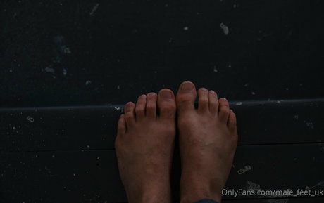 male feet uk sexy actress photos