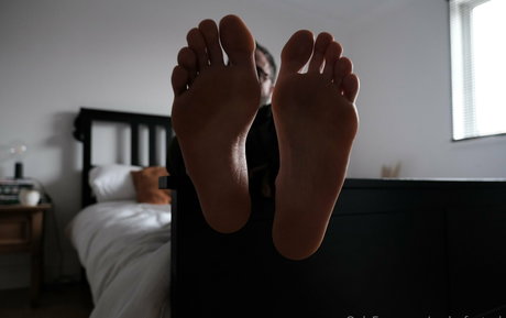 male feet uk model high quality image