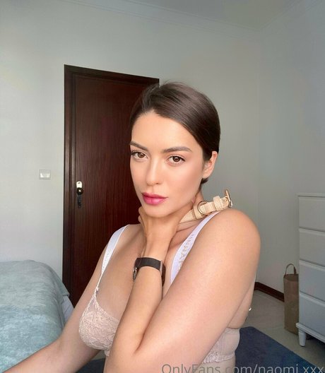 naomi xxx porn actress pic