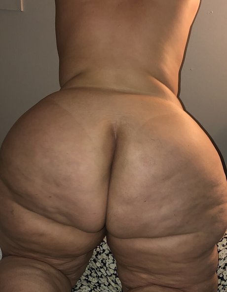 hot mature onlyfans hd image