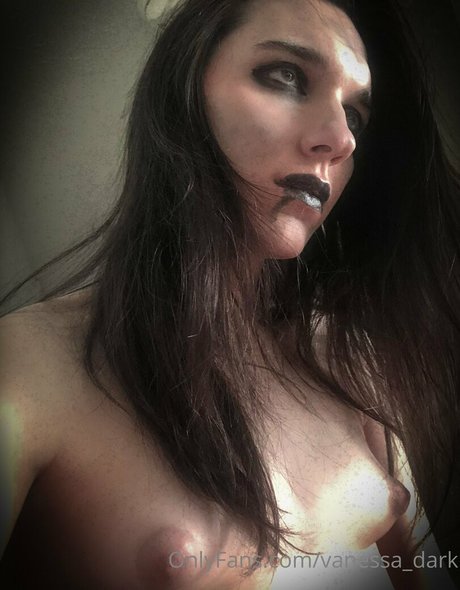 vanessa dark sex model image