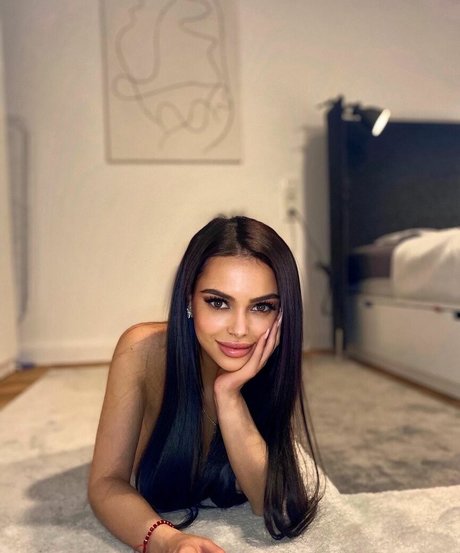 Maya Bulgarien star free pictures