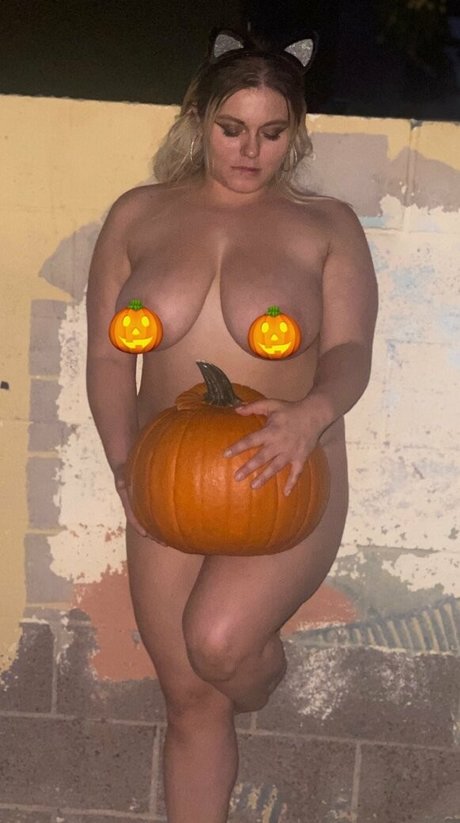 britanybomber nudes model img