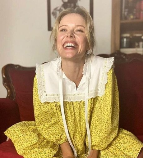 Amelia Eve nice pornstar photo