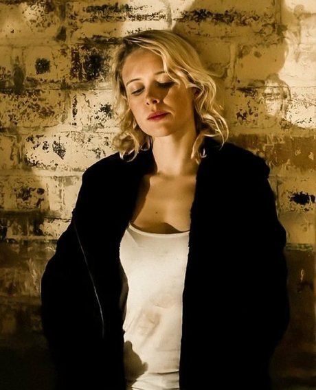 Amelia Eve model adult images