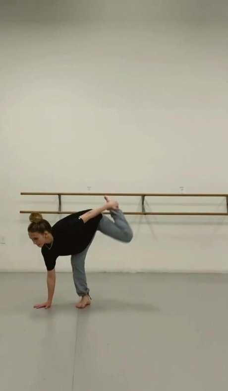 Ella Horan sex model archive