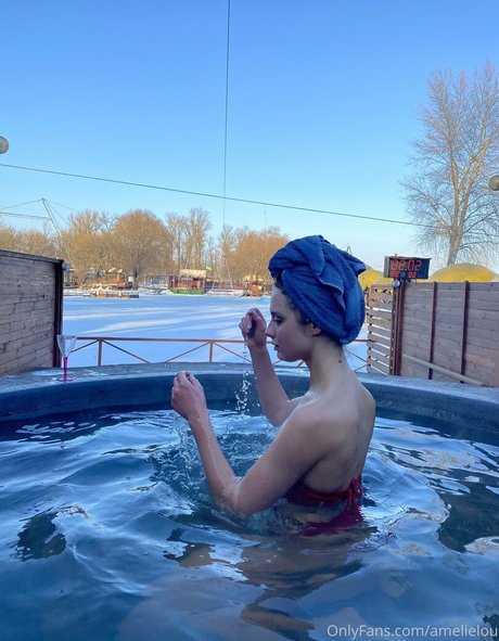 Amelie Lou best actress pictures