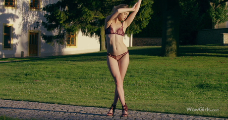 Amelie Lou model high quality picture