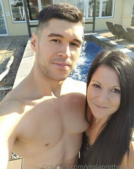 ylissaprettymanfree hot model gallery