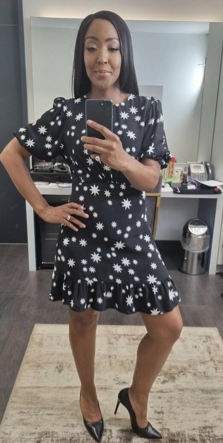 Angellica Bell model xxx gallery