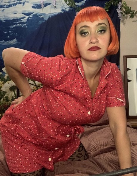 lolarae29 hd actress img