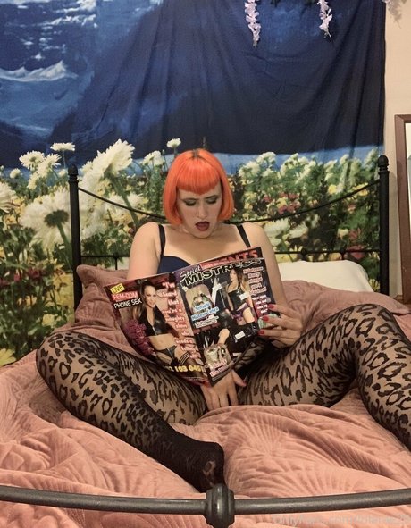 lolarae29 pornstar beautiful image