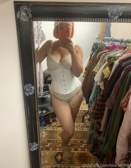 lolarae29 pornstar nudes pic