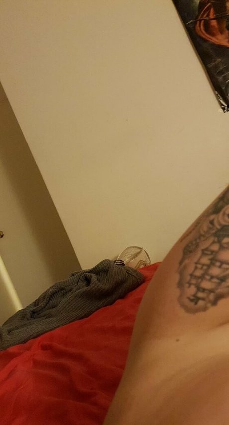 chubby little kitty pornstar naked photo