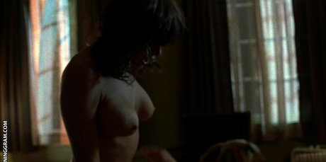 Jenny Mollen erotic pornstar photos