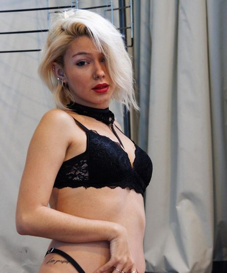 Lulaconst0 actress gallery