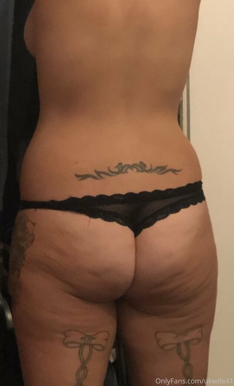 ukwife41 star naked photos