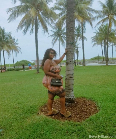 fat girls onlyfans hot porn images