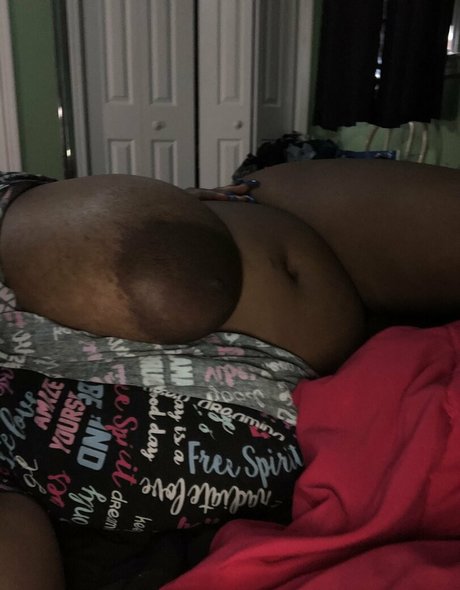 famousstarkmarie free star photo