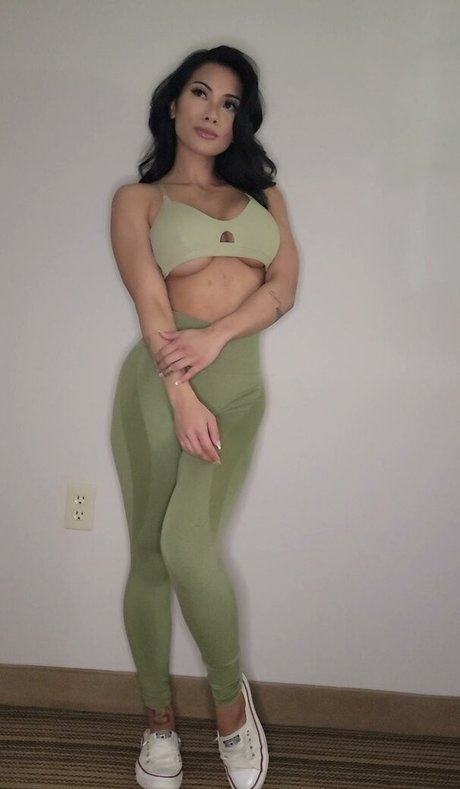 mynxmamii pornstar adult images