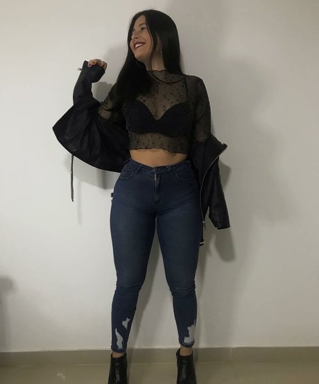 Belen Blanco nudes model img