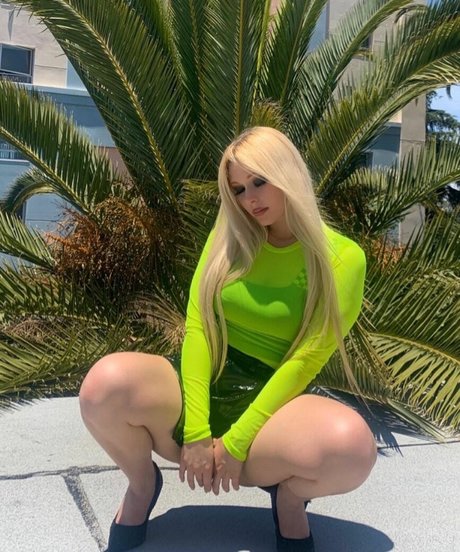 Amethyst Franklin star naked picture