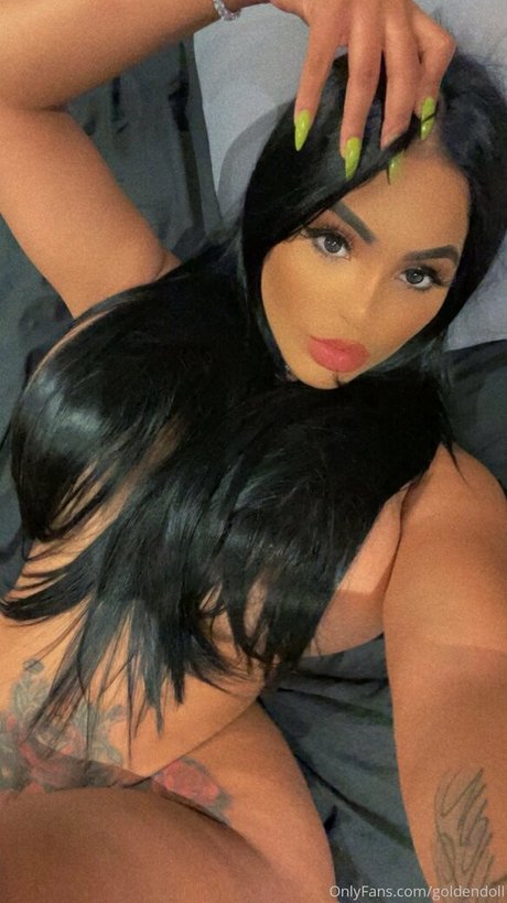 goldendoll model pornographic photos