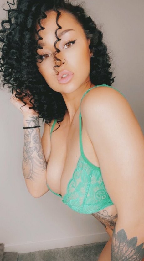 micamartinez01 model naked gallery