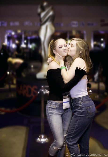 brunette teen onlyfans art porn pictures