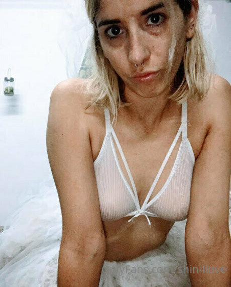 shin4love pretty actress pic