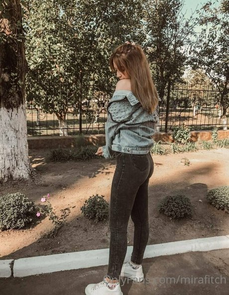 skinny asian teen onlyfans erotic pictures