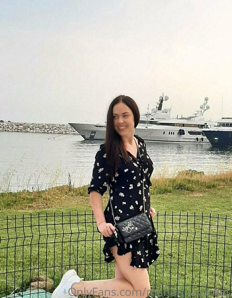 mariannarocket model exclusive pics