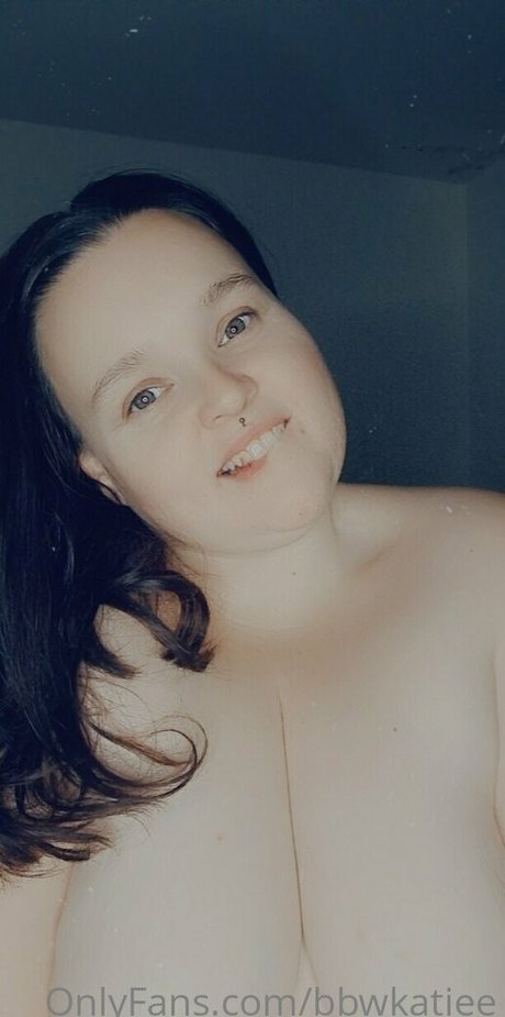 bbwkatiee model naked archive