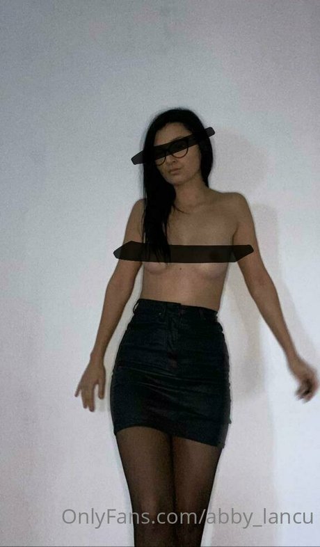 abby lancu exclusive star image