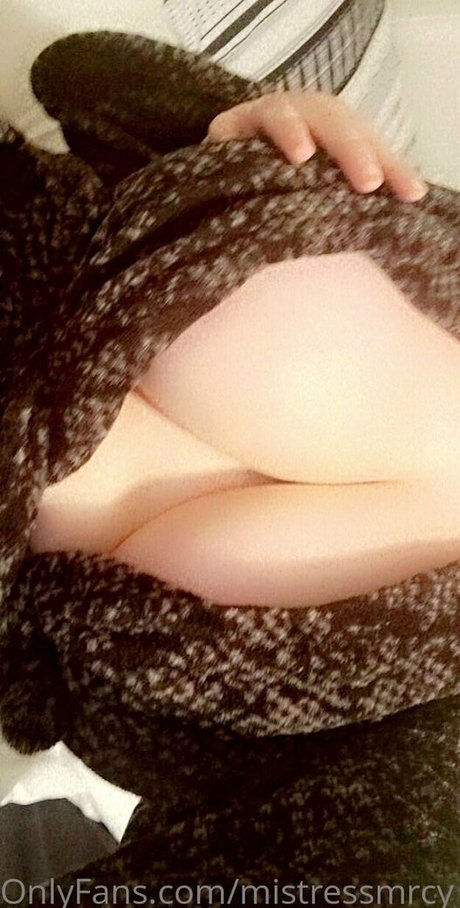 mistressmrcy hot actress pics