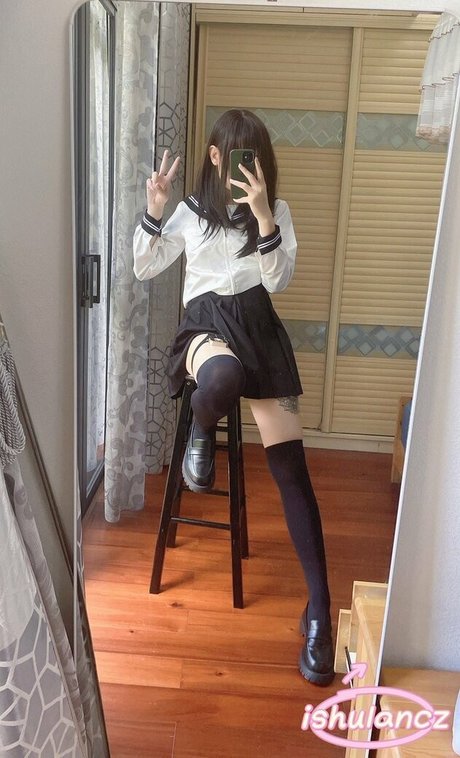 ishulancz123 perfect model pic