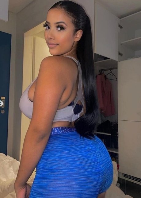 viyalyn star nude archive