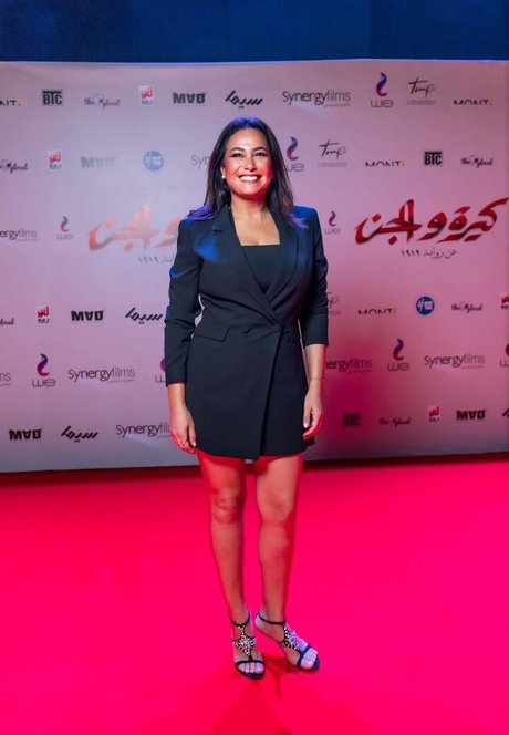 Hend Sabry adult model gallery