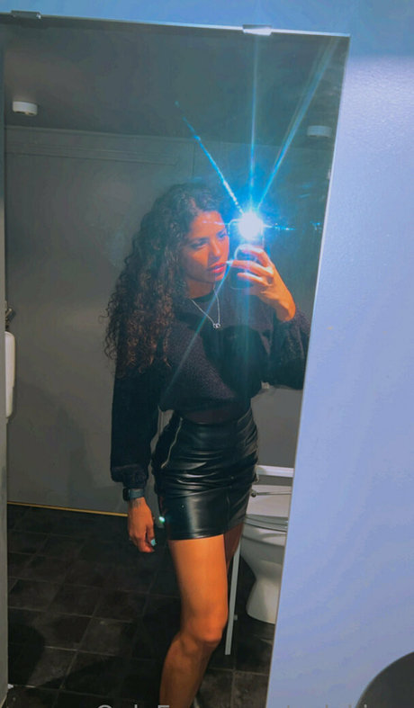 onlykimc model top photos