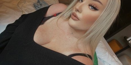 emss x pornstar naked img