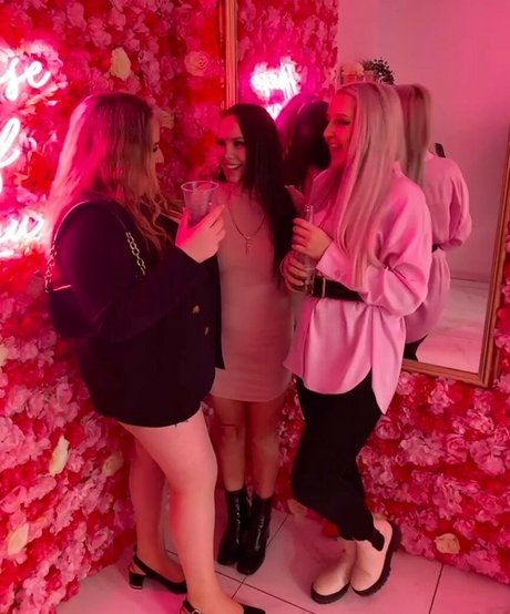 farm onlyfans pornographic pictures