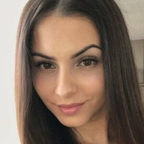 carolinespark sexy star picture