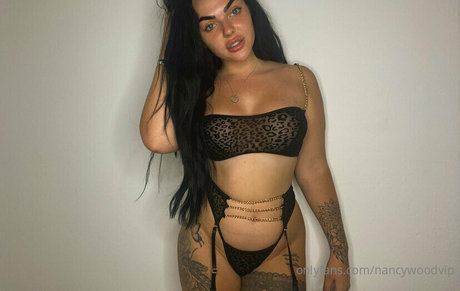 nancywood2 star perfect picture